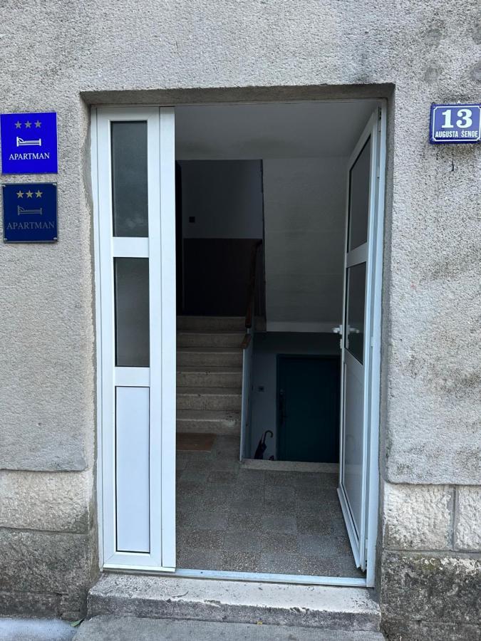 Cosy Family Apartment Marina Kastela Near Airport Extérieur photo