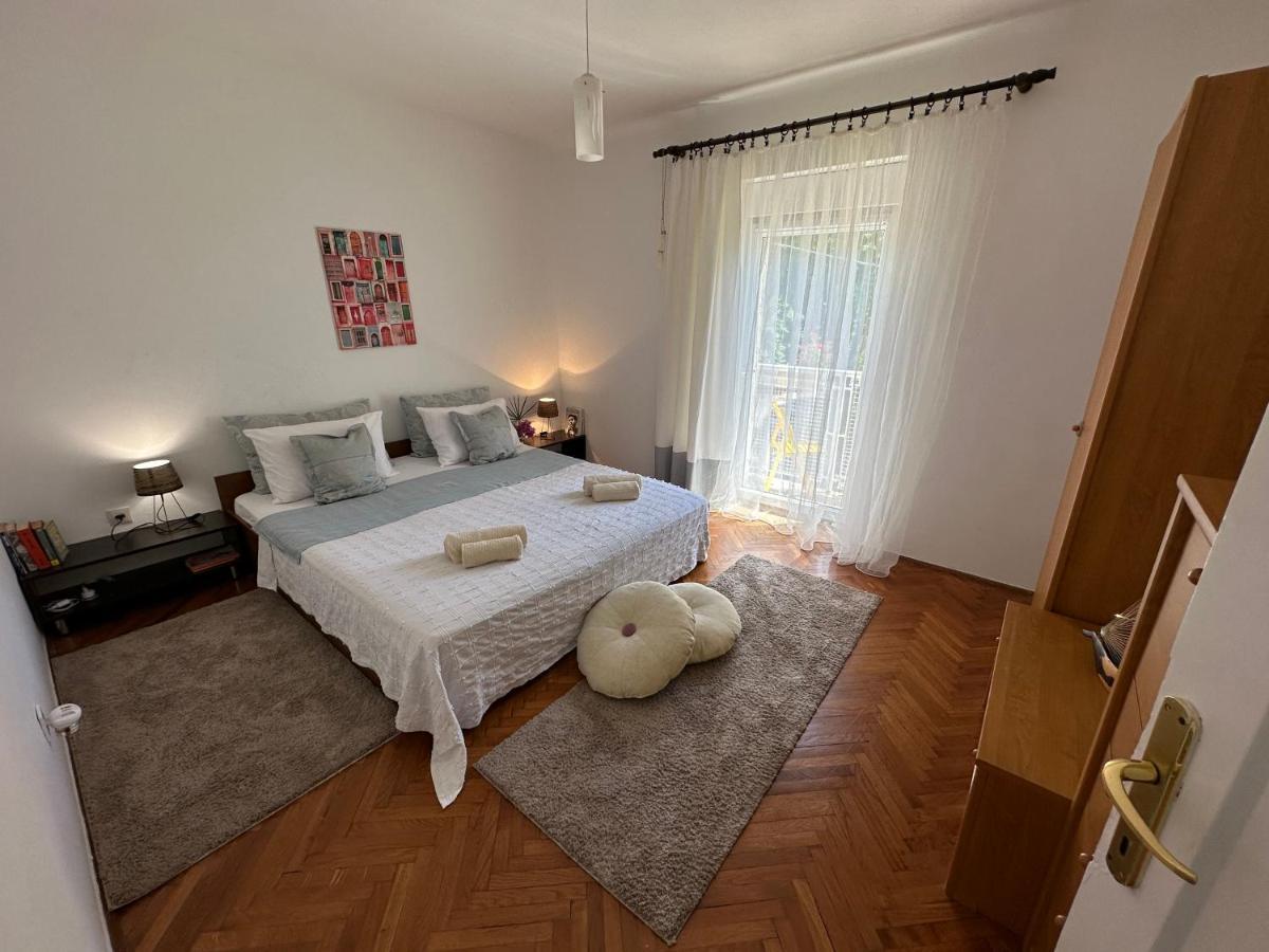 Cosy Family Apartment Marina Kastela Near Airport Extérieur photo