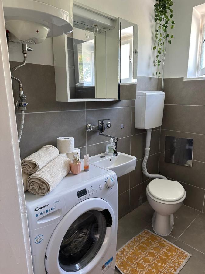 Cosy Family Apartment Marina Kastela Near Airport Extérieur photo