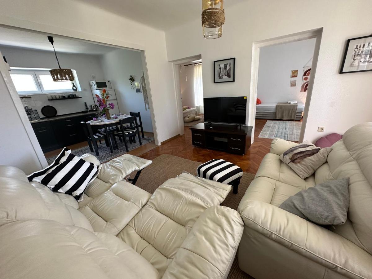 Cosy Family Apartment Marina Kastela Near Airport Extérieur photo